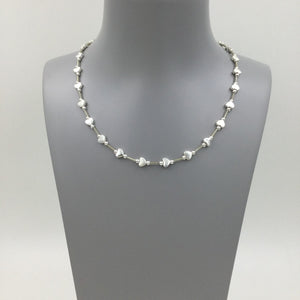 Short necklace, with silver tiny heart stations